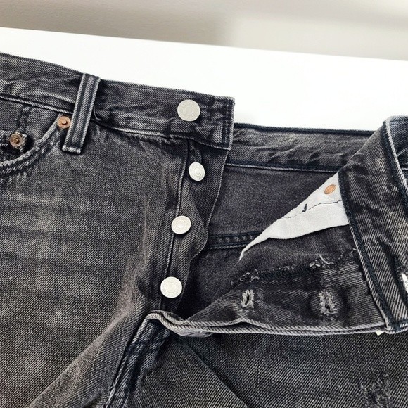 Levi's 501 Size 29 Distressed Black Cut Off Denim Jean Shorts - Picture 3 of 7
